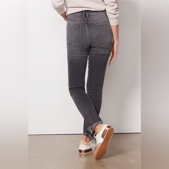 NWT Good American Good Legs Jeans with Exposed Button Fly Size 15 - Picture 3 of 8